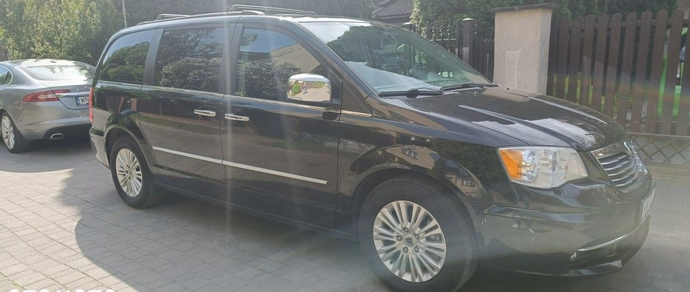 Lancia Voyager cena 63500 przebieg: 222000, rok produkcji 2014 z Międzylesie małe 529